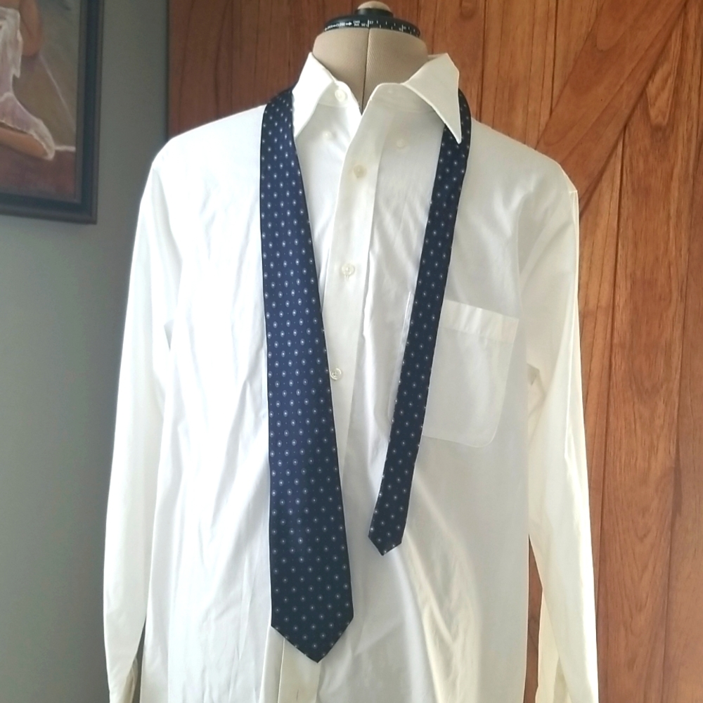 Green dog mens tie